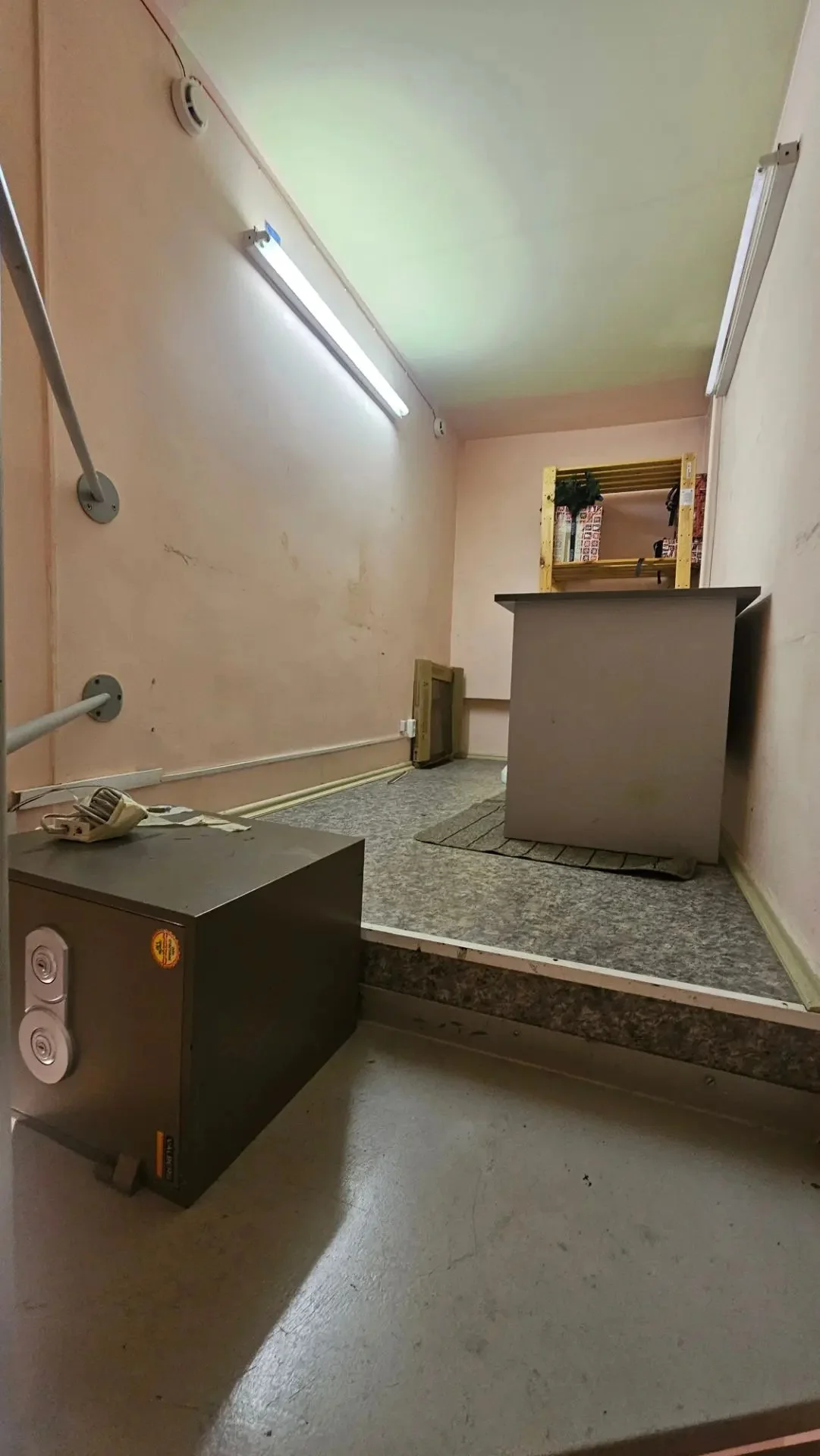 Сдам нежилое помещение 53,5 кв.м. в ЦЕНТРЕ Новосибирска - миниатюра 8