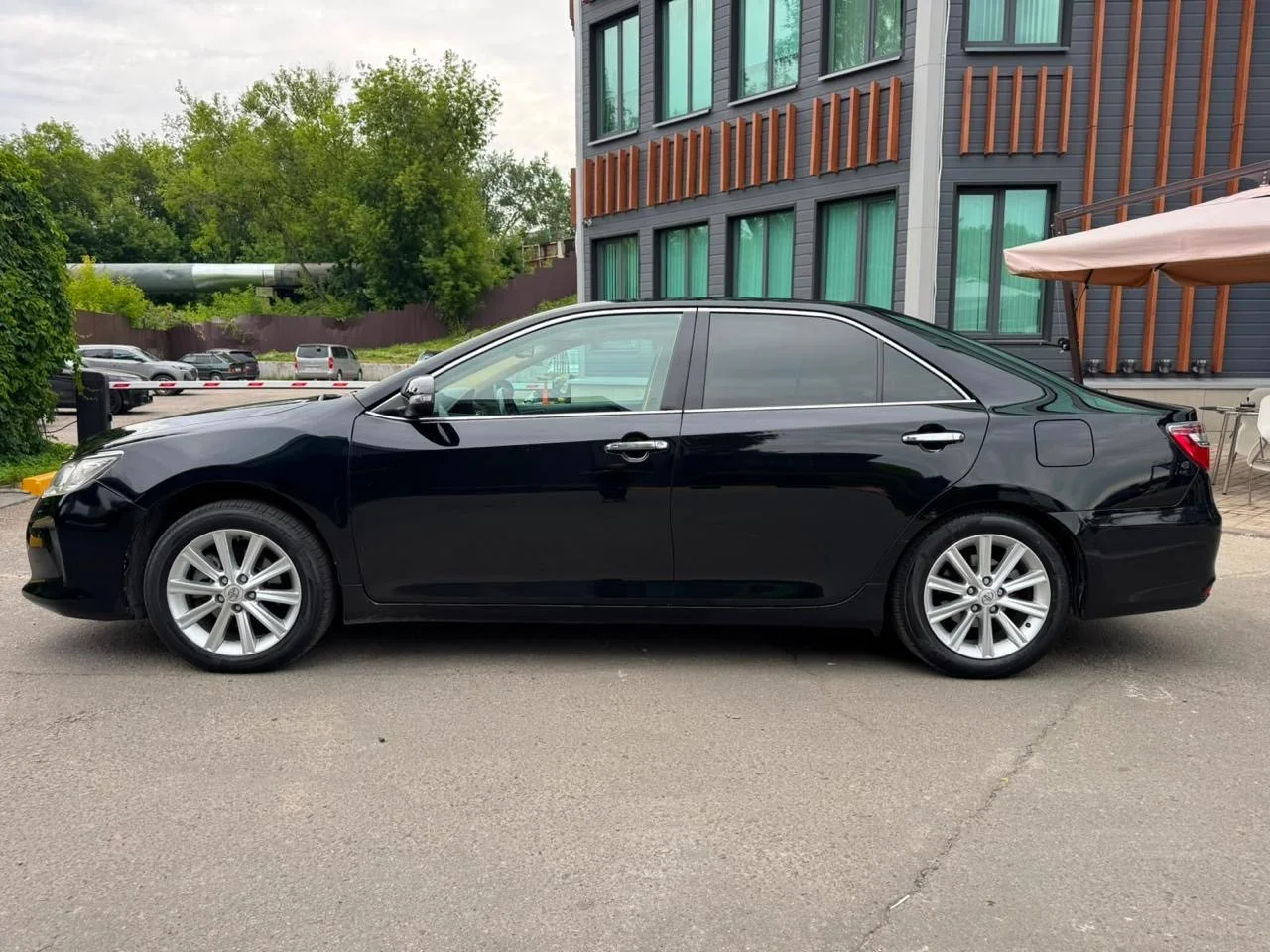 Срочно продам Toyota Camry - миниатюра 7