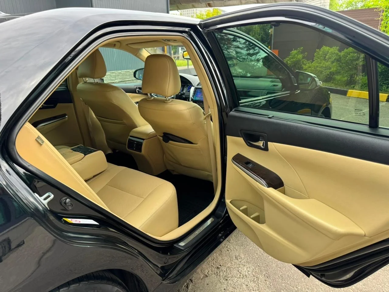 Срочно продам Toyota Camry - миниатюра 13