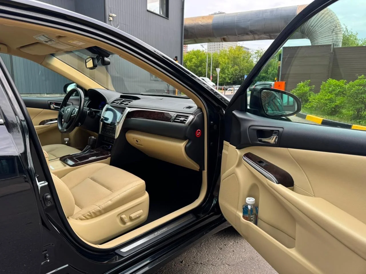 Срочно продам Toyota Camry - миниатюра 15