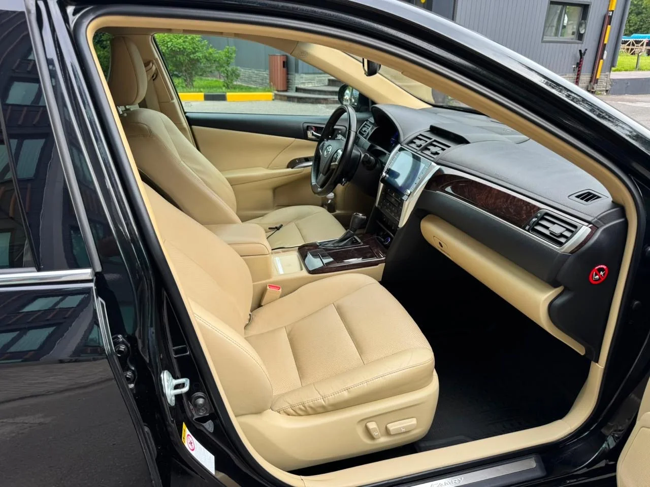 Срочно продам Toyota Camry - миниатюра 16