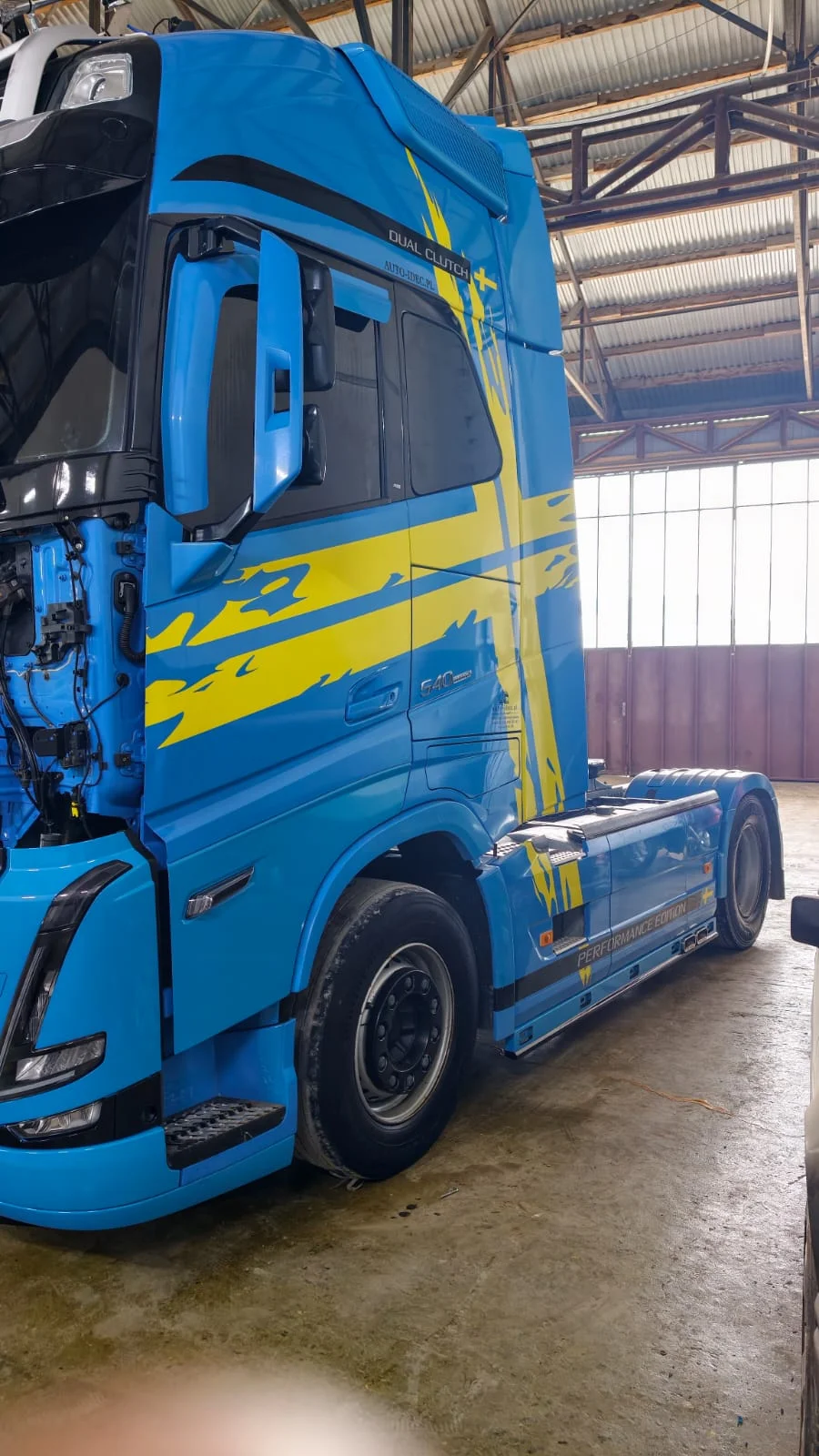Фальш Стекла Форточки,стекло на Volvo FH4 - миниатюра 4