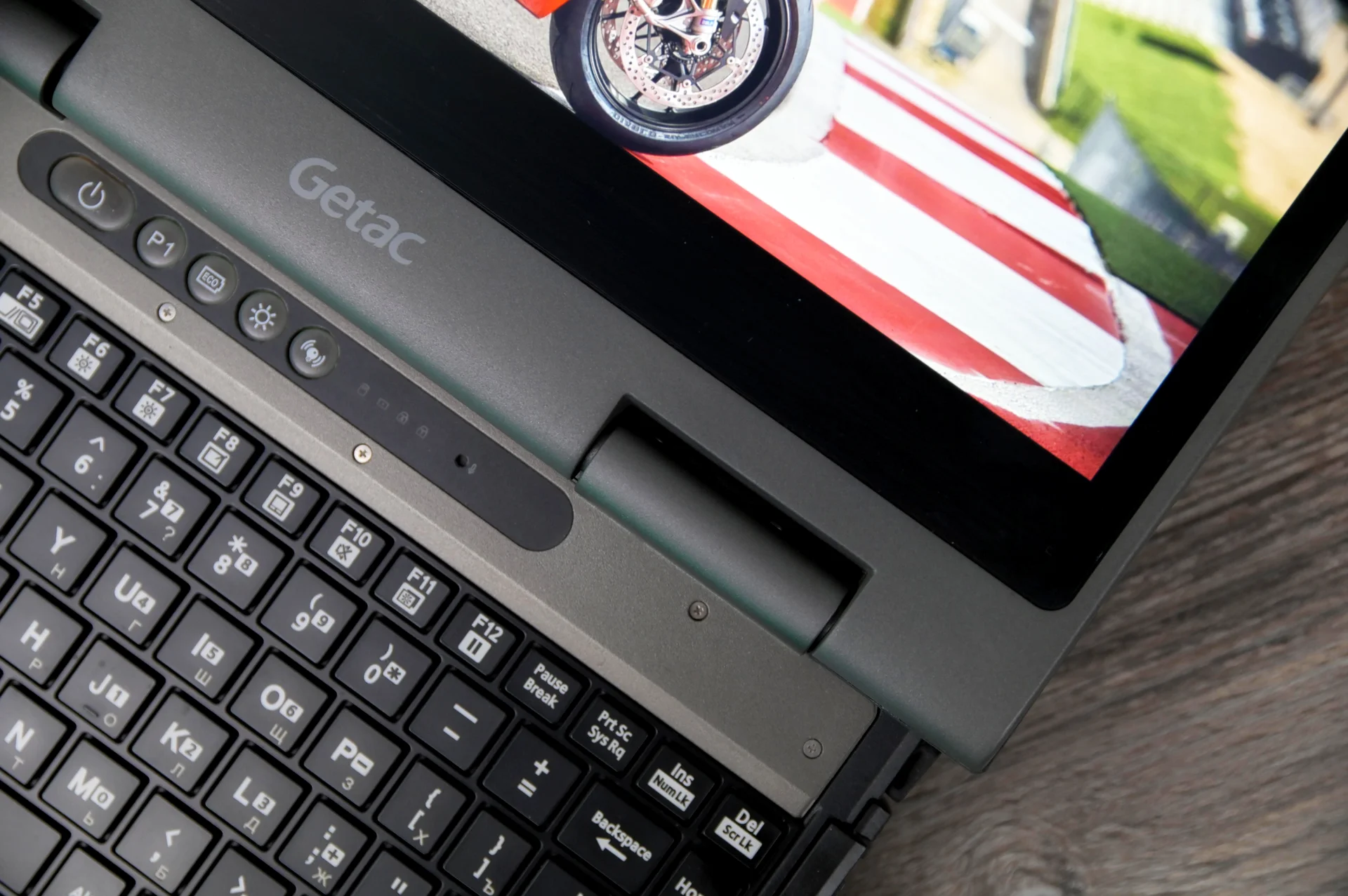 Getac B300 G7 i5 защищённый ноутбук сенсорный - миниатюра 5