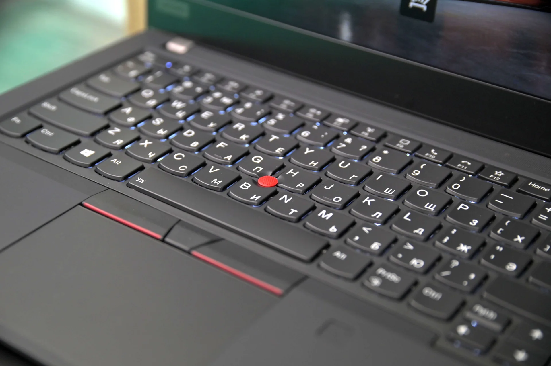 Lenovo ThinkPad T14 Gen 2 i7 16/512 бизнес ноутбук - миниатюра 3