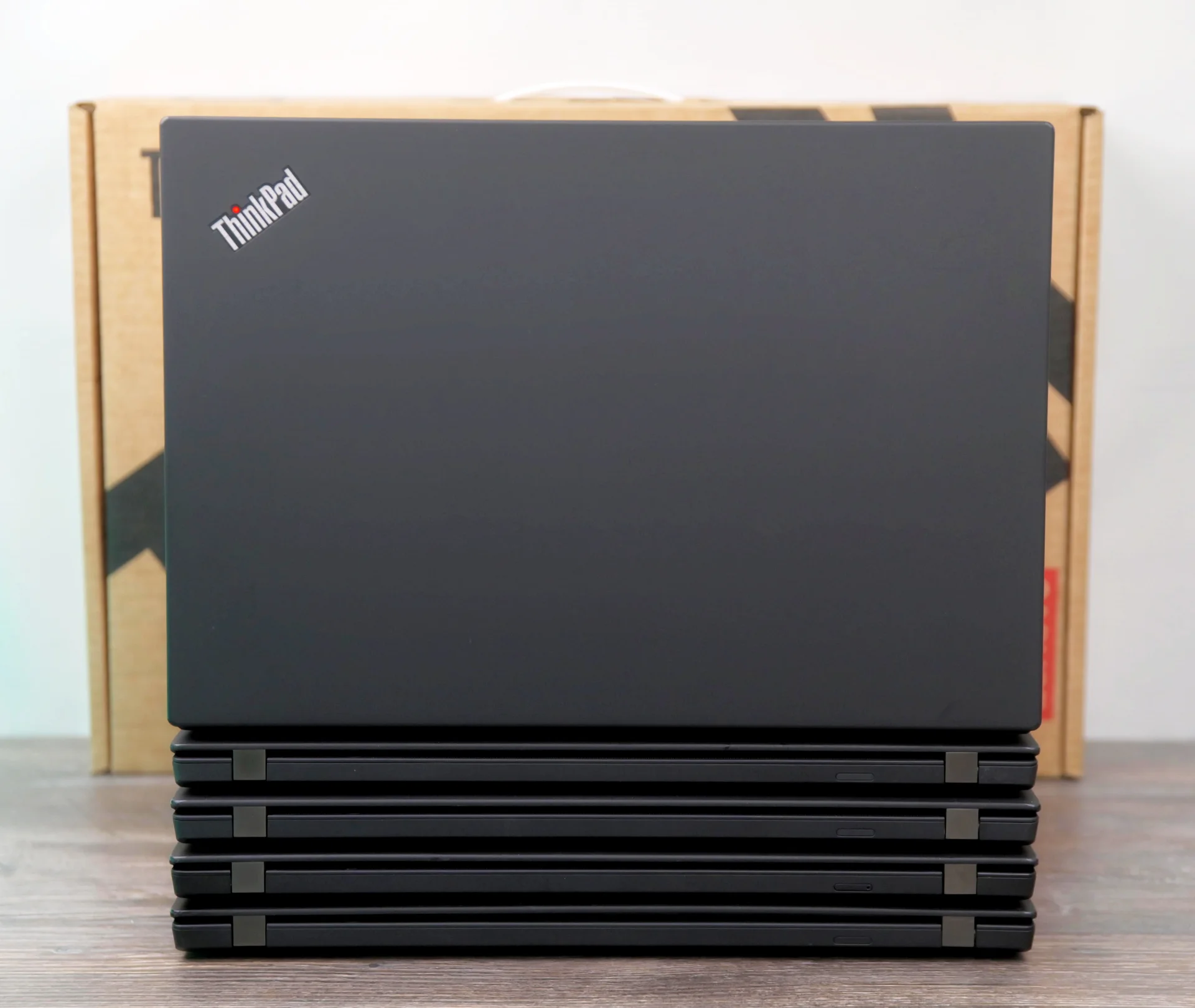 Lenovo ThinkPad T14 Gen 2 i7 16/512 бизнес ноутбук - миниатюра 7