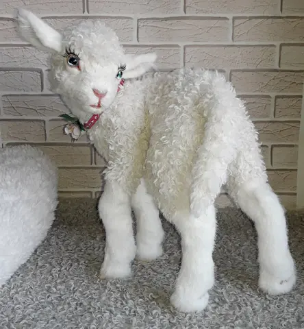 Мягкие игрушки. Реалистичная игрушка овечка Веста.