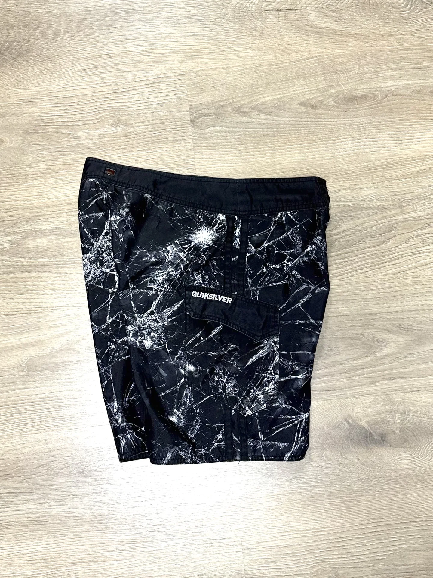 Шорты Quiksilver - изображение 1