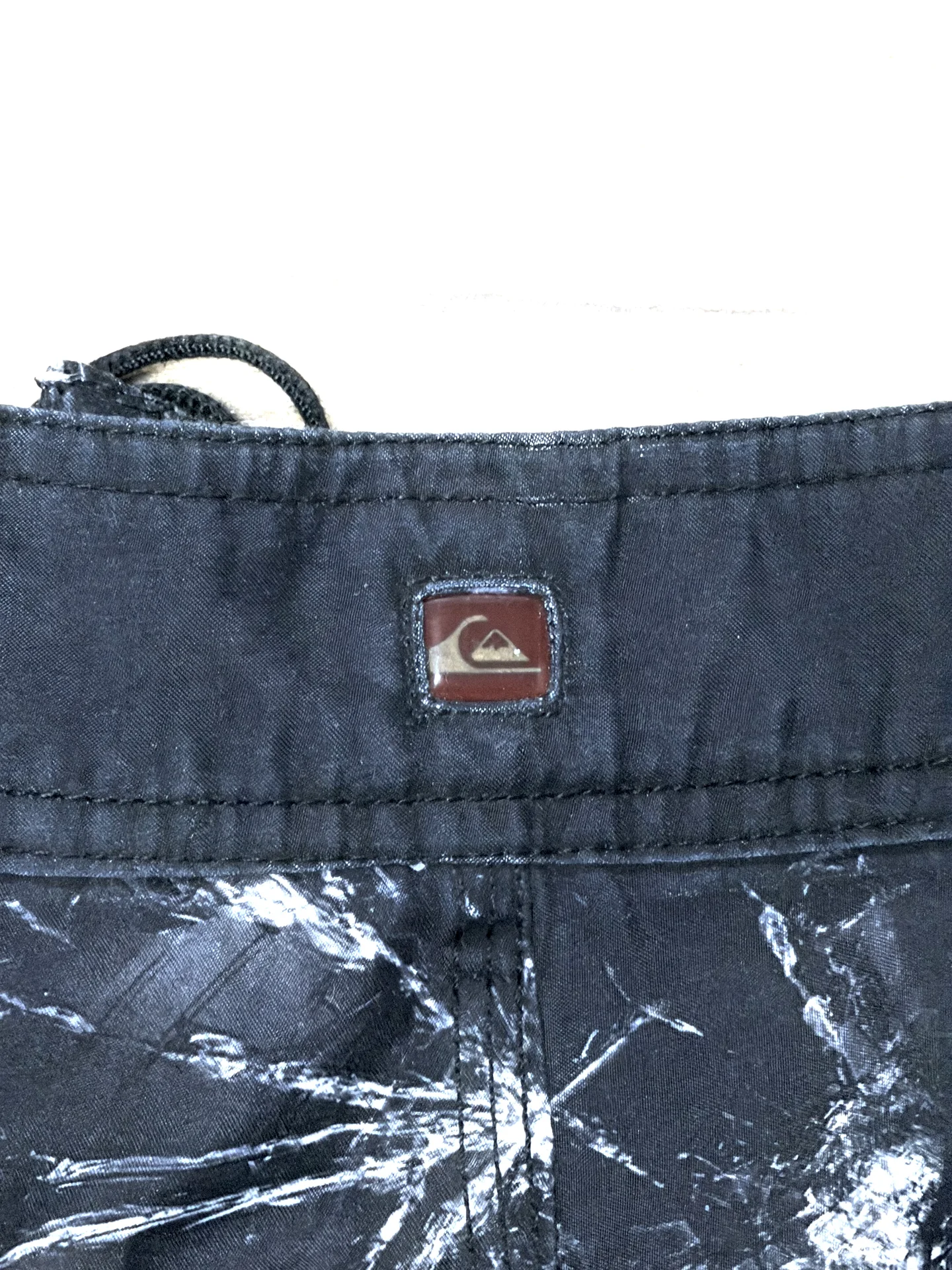 Шорты Quiksilver - миниатюра 4