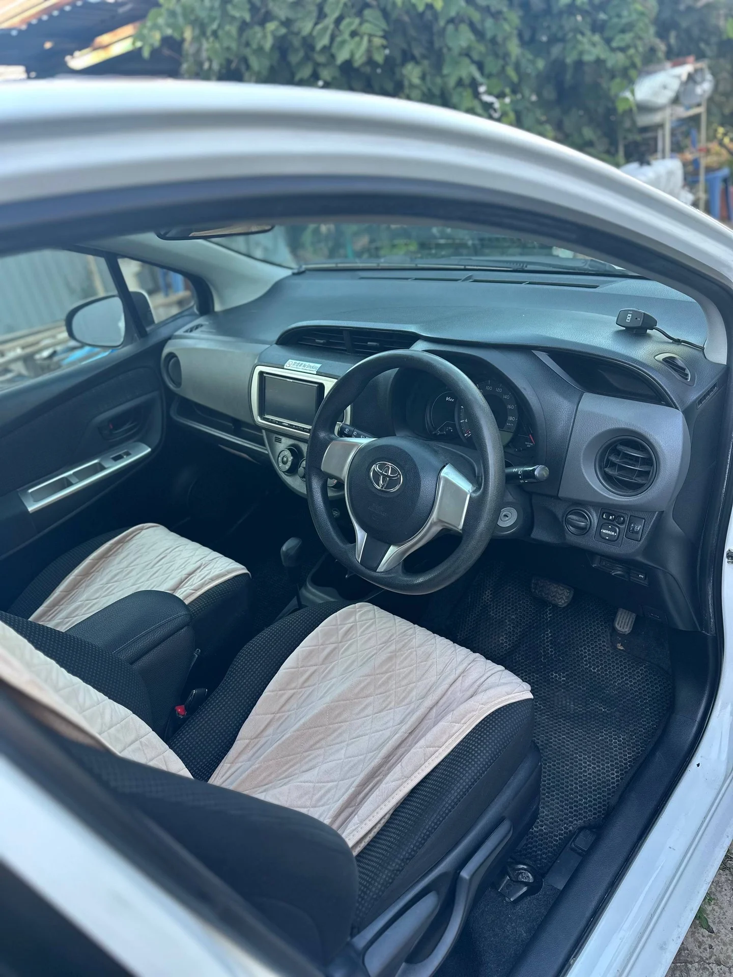 Toyota Vitz III (XP130) Рестайлинг, 2015 - миниатюра 7