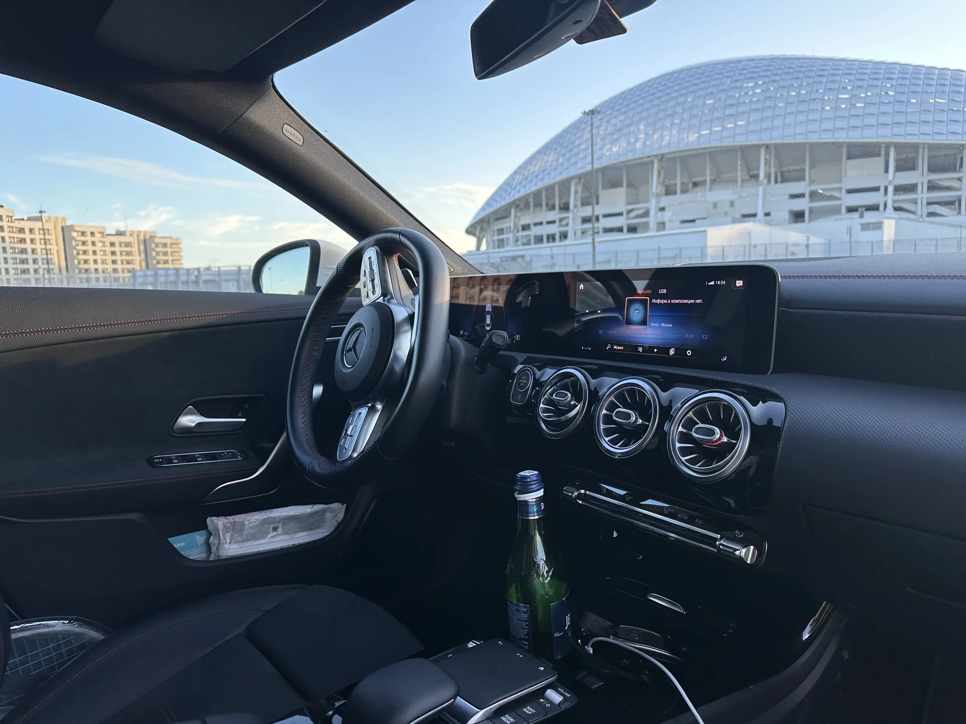 продается автомобиль Mercedes-bez CLA 200 - миниатюра 5