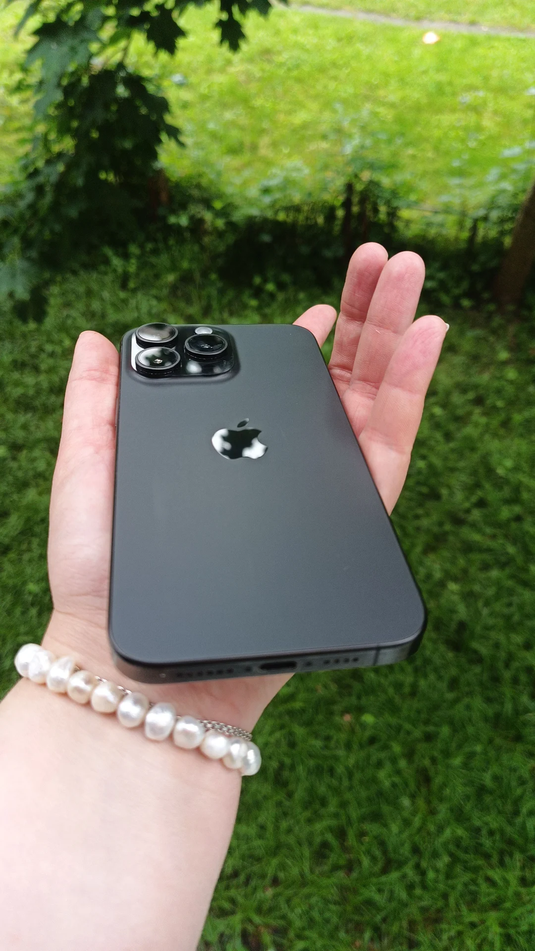 iPhone 15 Pro Max, 256 ГБ, SIM + eSIM - миниатюра 4
