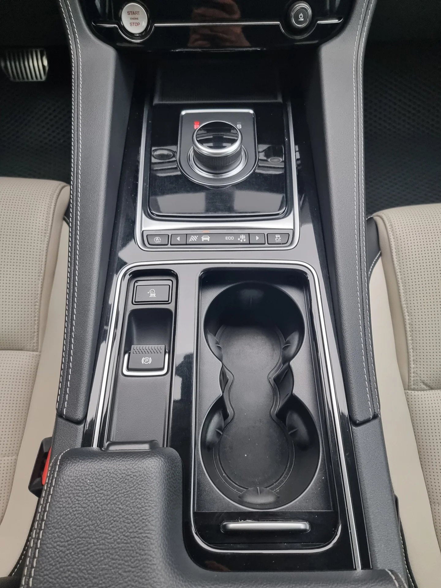 Jaguar F-pace - миниатюра 23