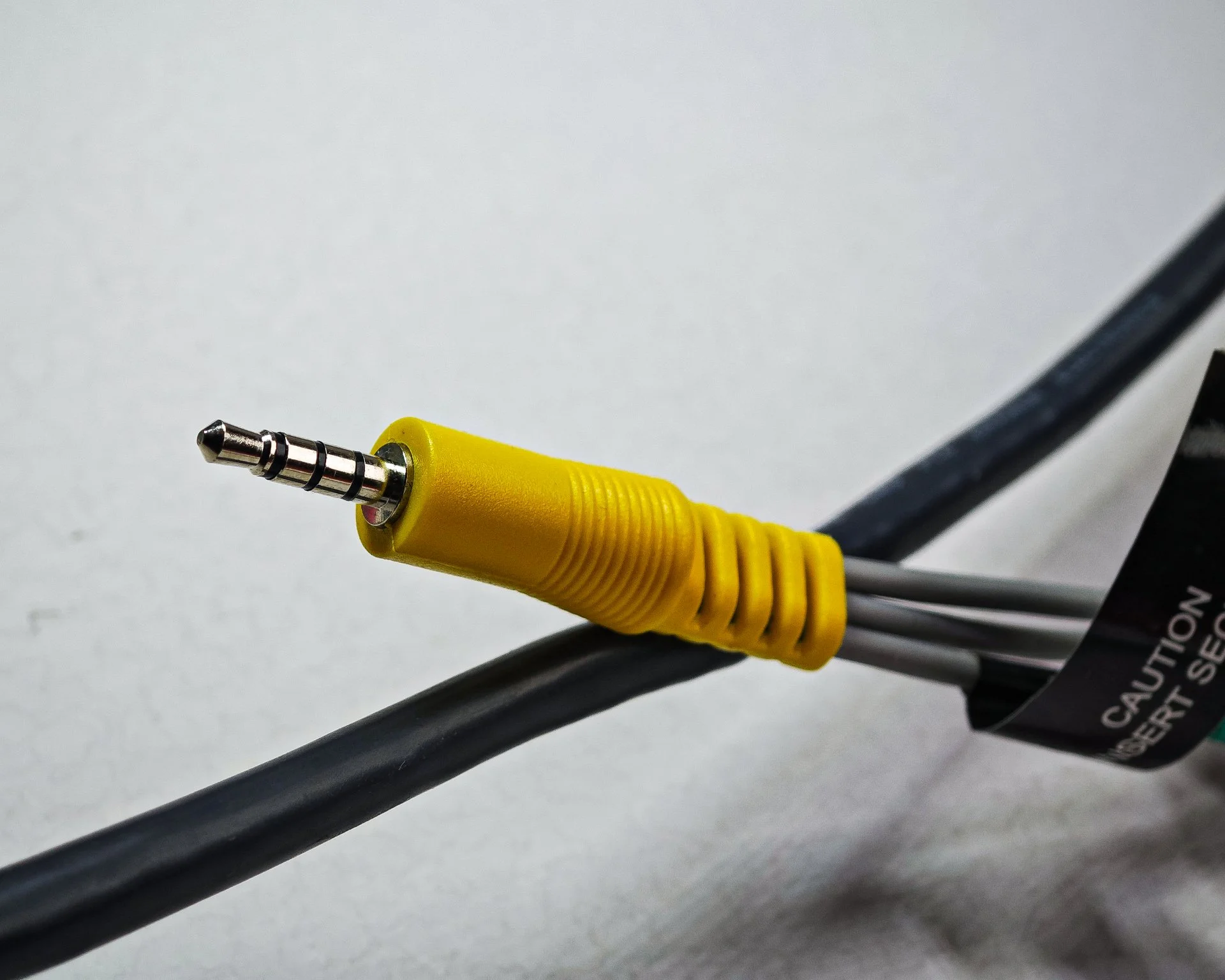 AV переходник Jack 3.5 на 3RCA кабель-адаптер - миниатюра 4