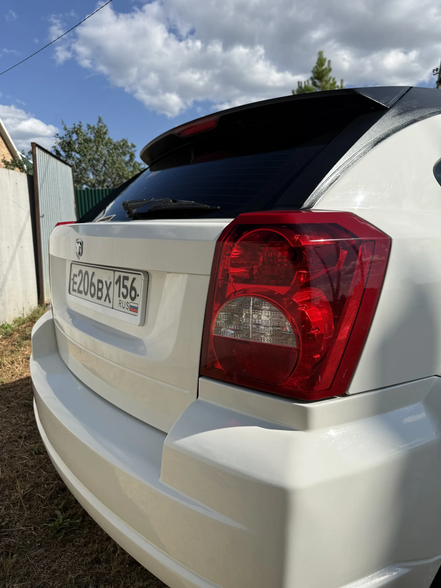 машина dodge caliber - миниатюра 8
