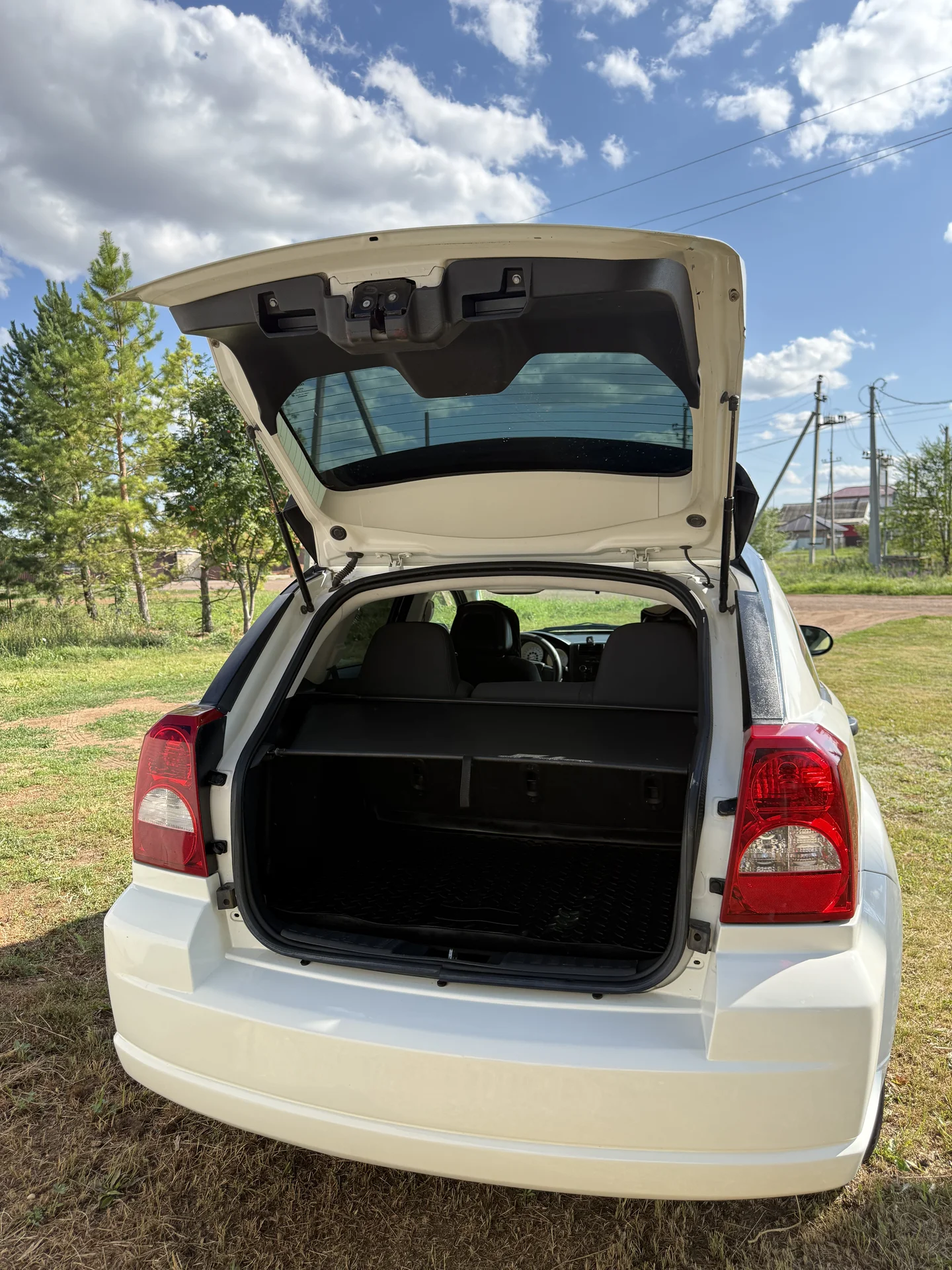 машина dodge caliber - миниатюра 12