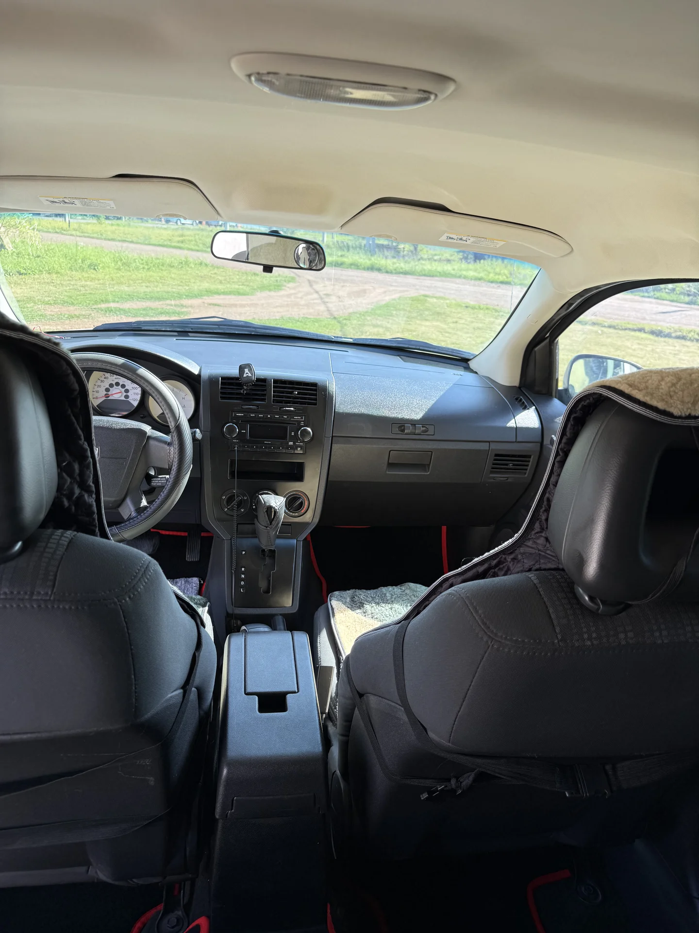 машина dodge caliber - миниатюра 18