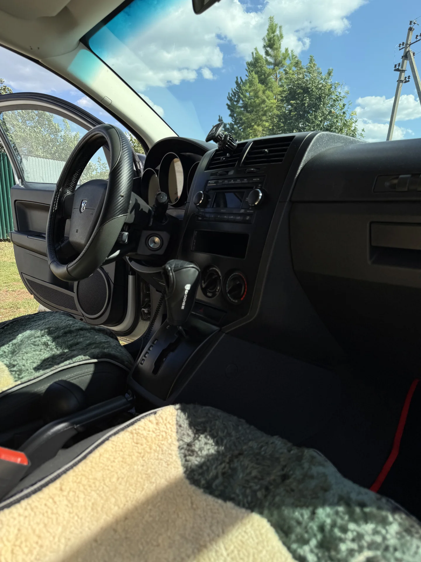 машина dodge caliber - миниатюра 22