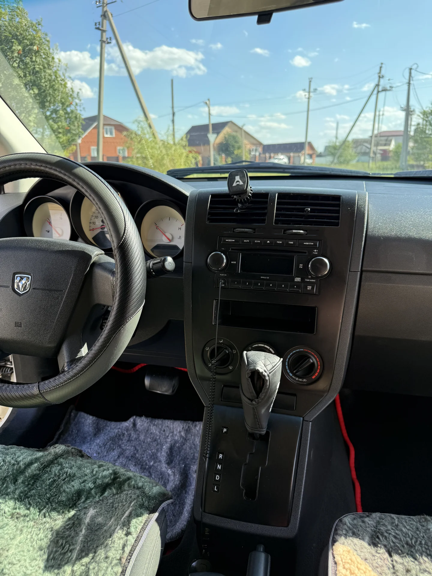 машина dodge caliber - миниатюра 23