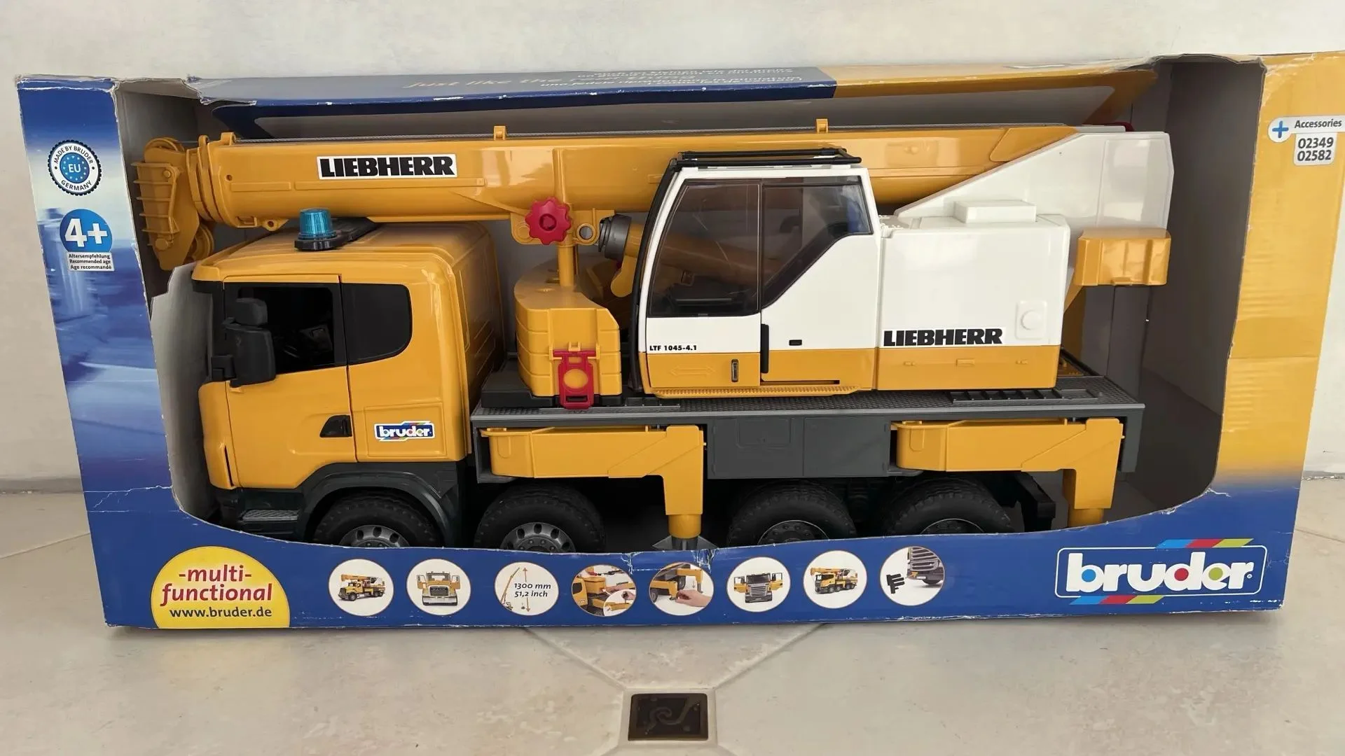Bruder грузовой кран Scania - изображение 1