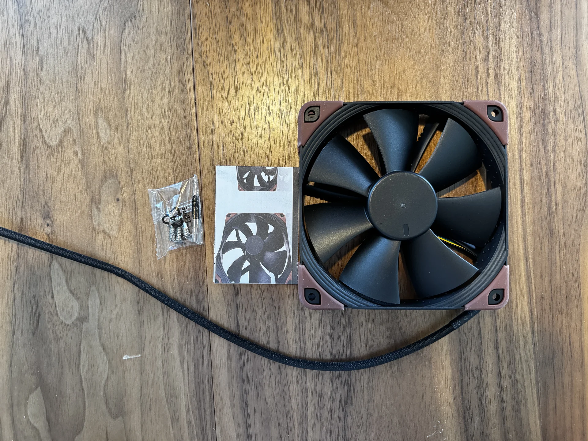 Новые вентиляторы Noctua NF-F12 120 мм 24W - 2 шт - миниатюра 2
