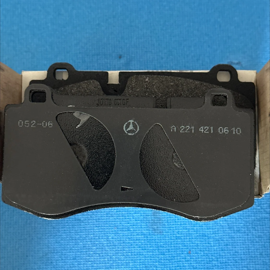 Колодки тормозные передние Mercedes Benz - миниатюра 2