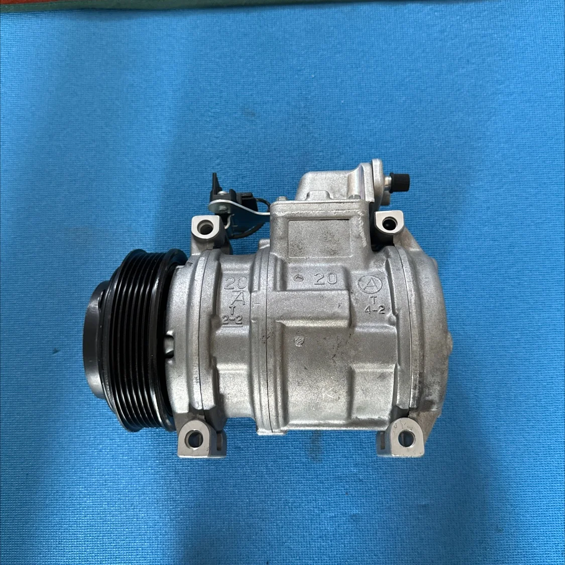 Компрессор кондиционера Denso Mercedes W220,W140 - миниатюра 2