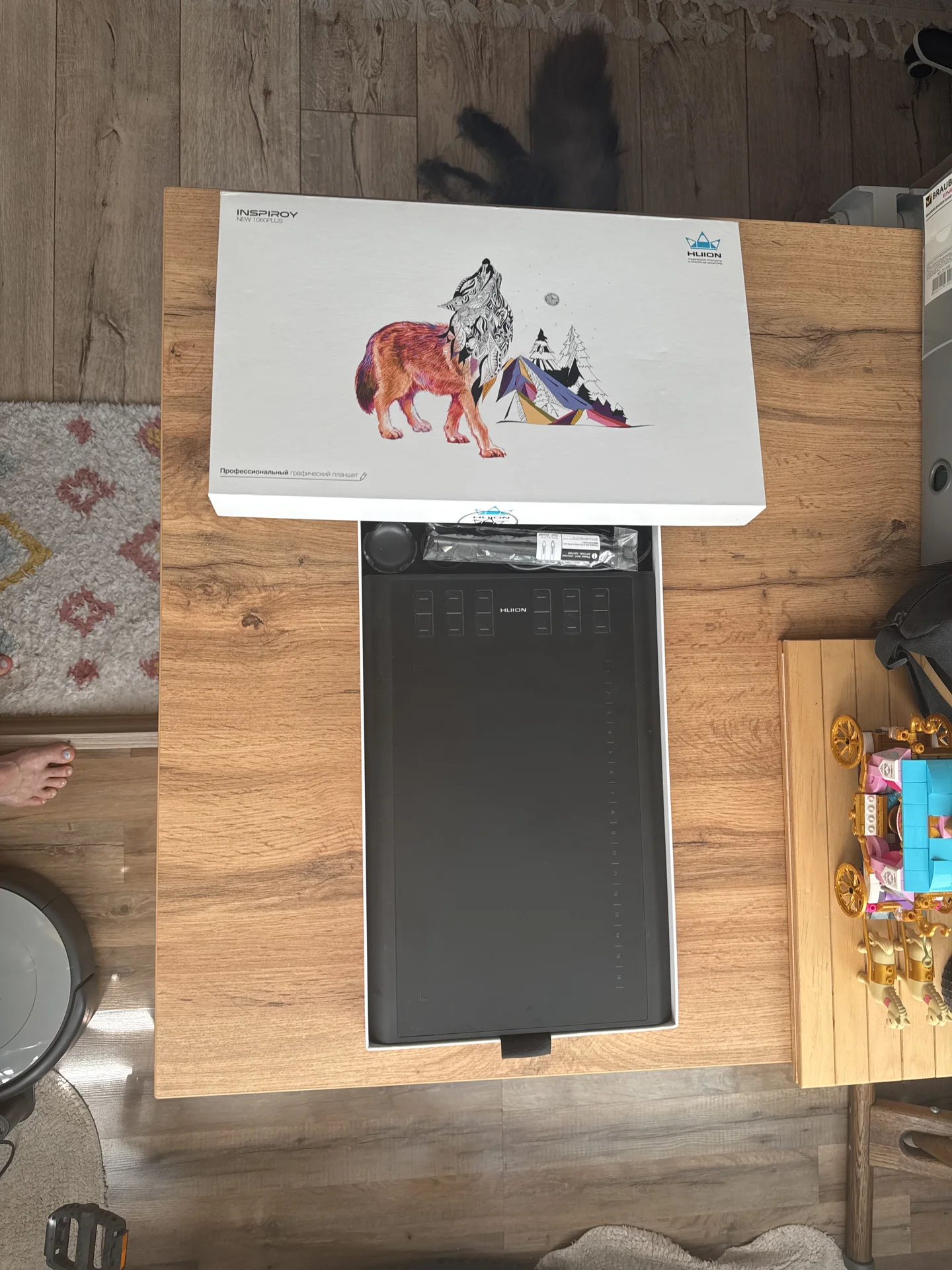 Графический планшет Huion Inspiroy NEW 1060plus - изображение 1