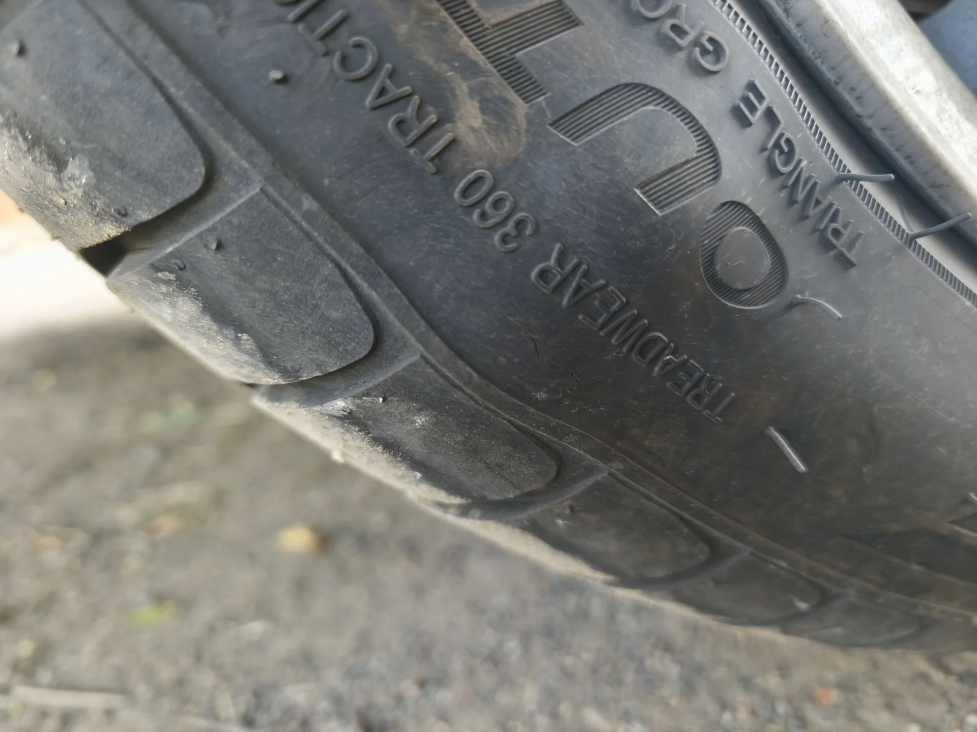 шина Triangle th202 225/45 r17 - изображение 1