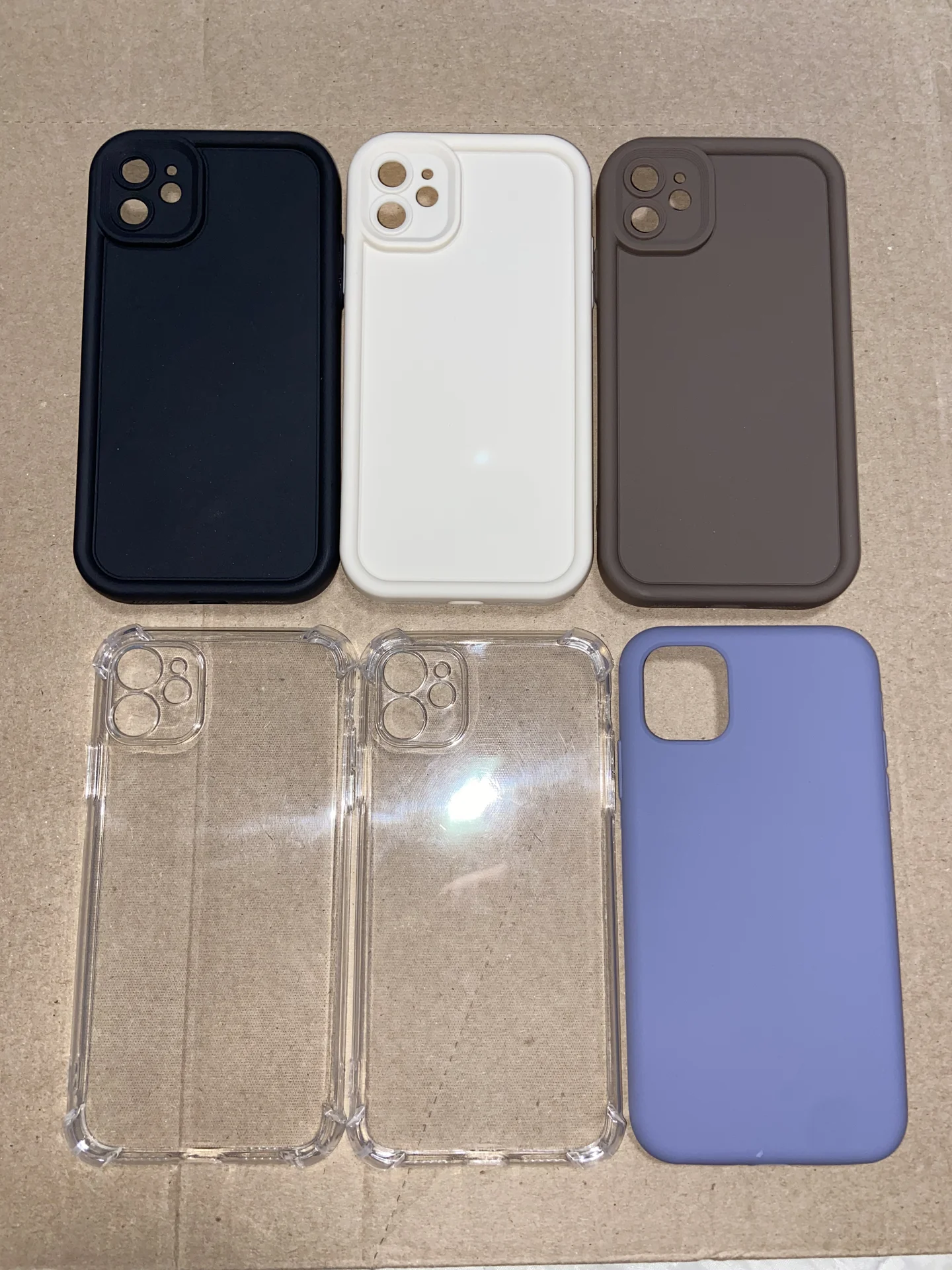 Чехлы iPhone 11. Комплект 6 шт - изображение 1
