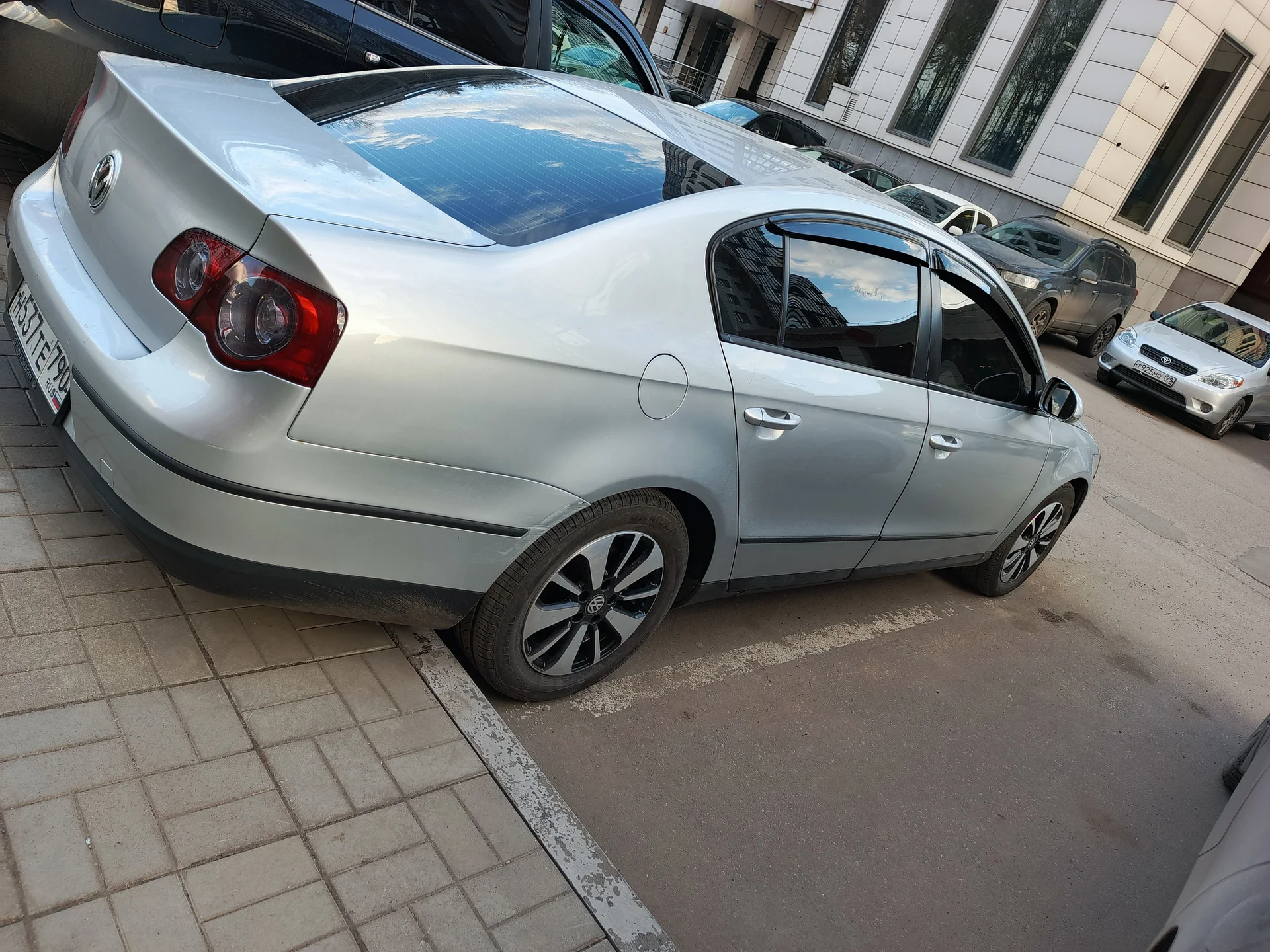 Автомобиль - миниатюра 9