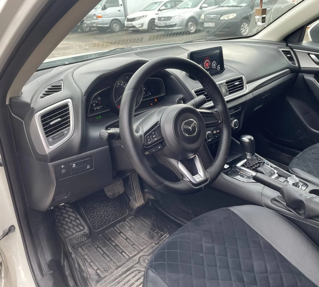 MAZDA 3  1.6АТ 2018г.в. - миниатюра 7