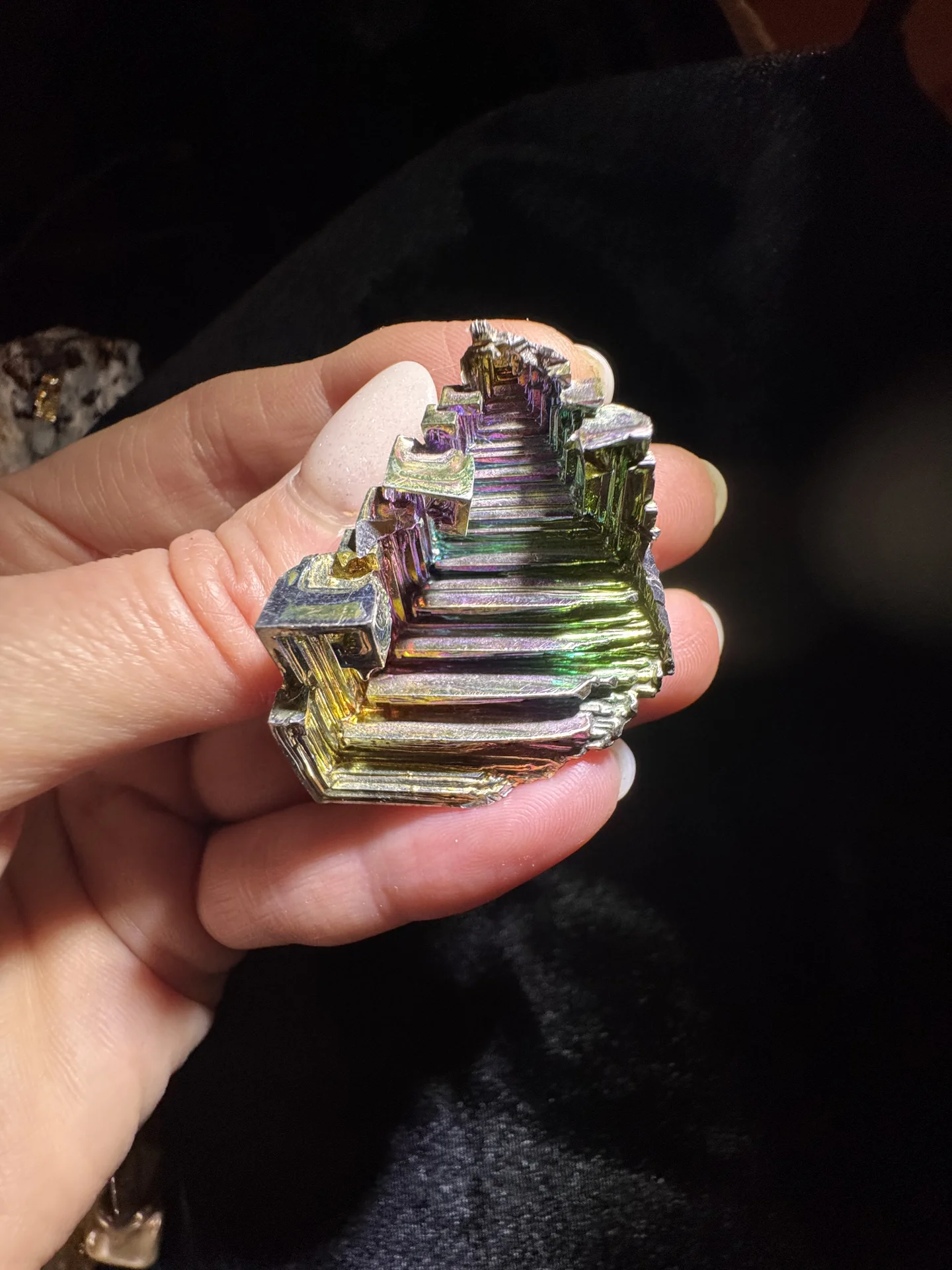 Природный минерал Висмут. Лестница успеха - изображение 1