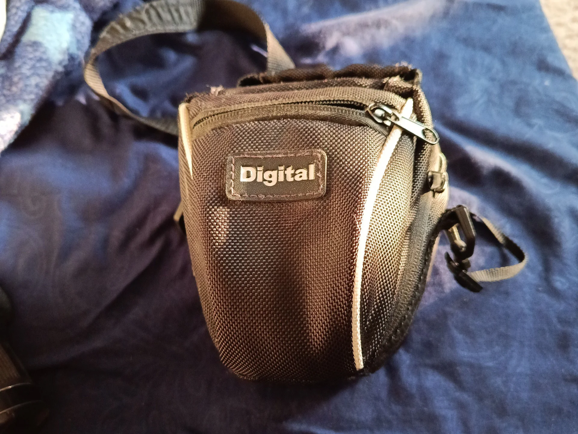 Fujifilm finepix s3300 - миниатюра 5