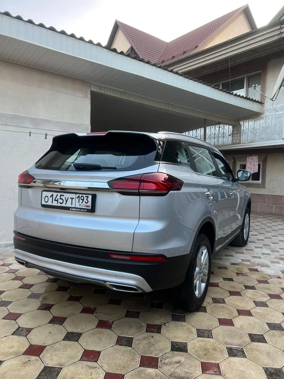 Автомобиль Geely - миниатюра 2