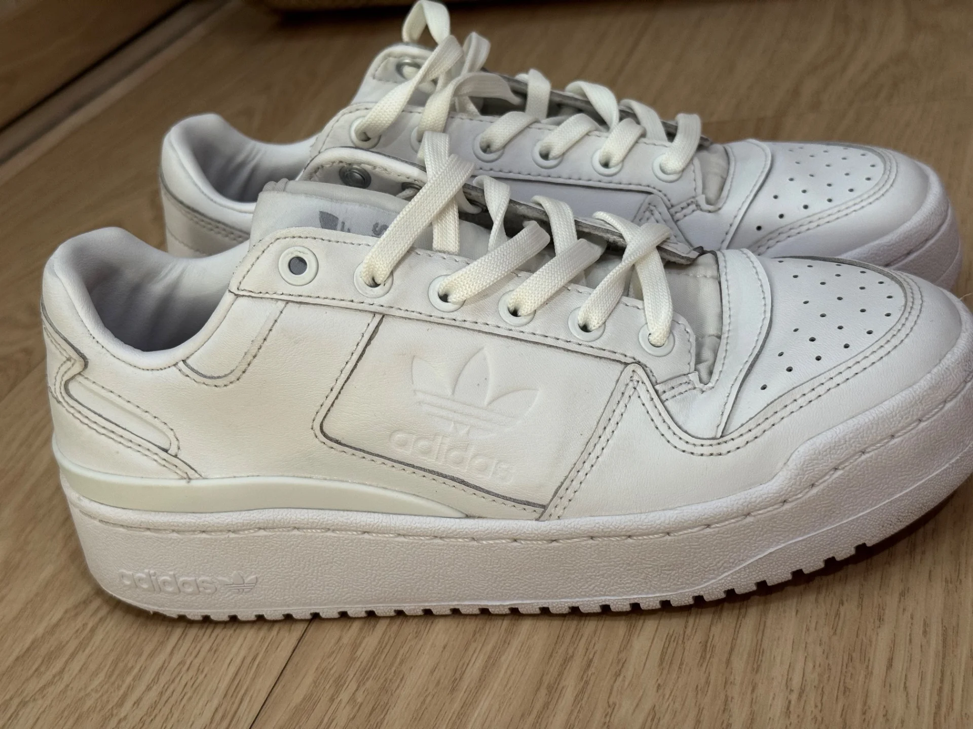 Кроссовки Adidas женские - миниатюра 3