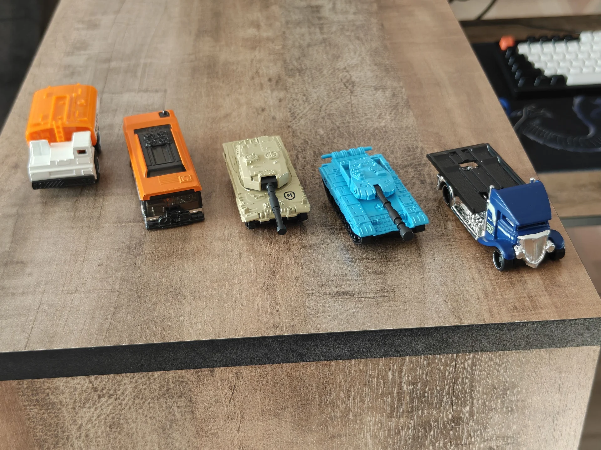 hot wheels, matchbox, welly машинки - миниатюра 17