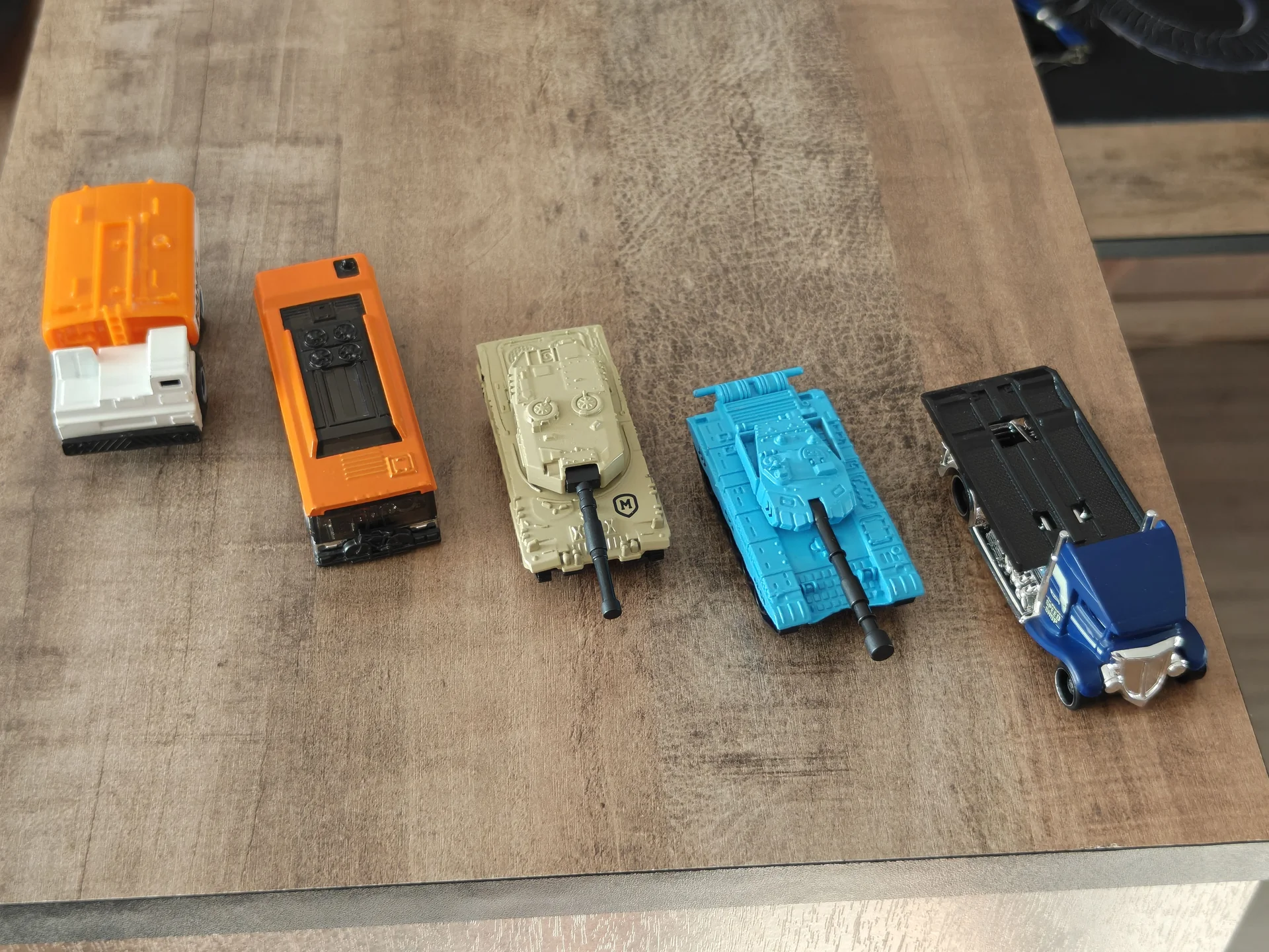 hot wheels, matchbox, welly машинки - миниатюра 18