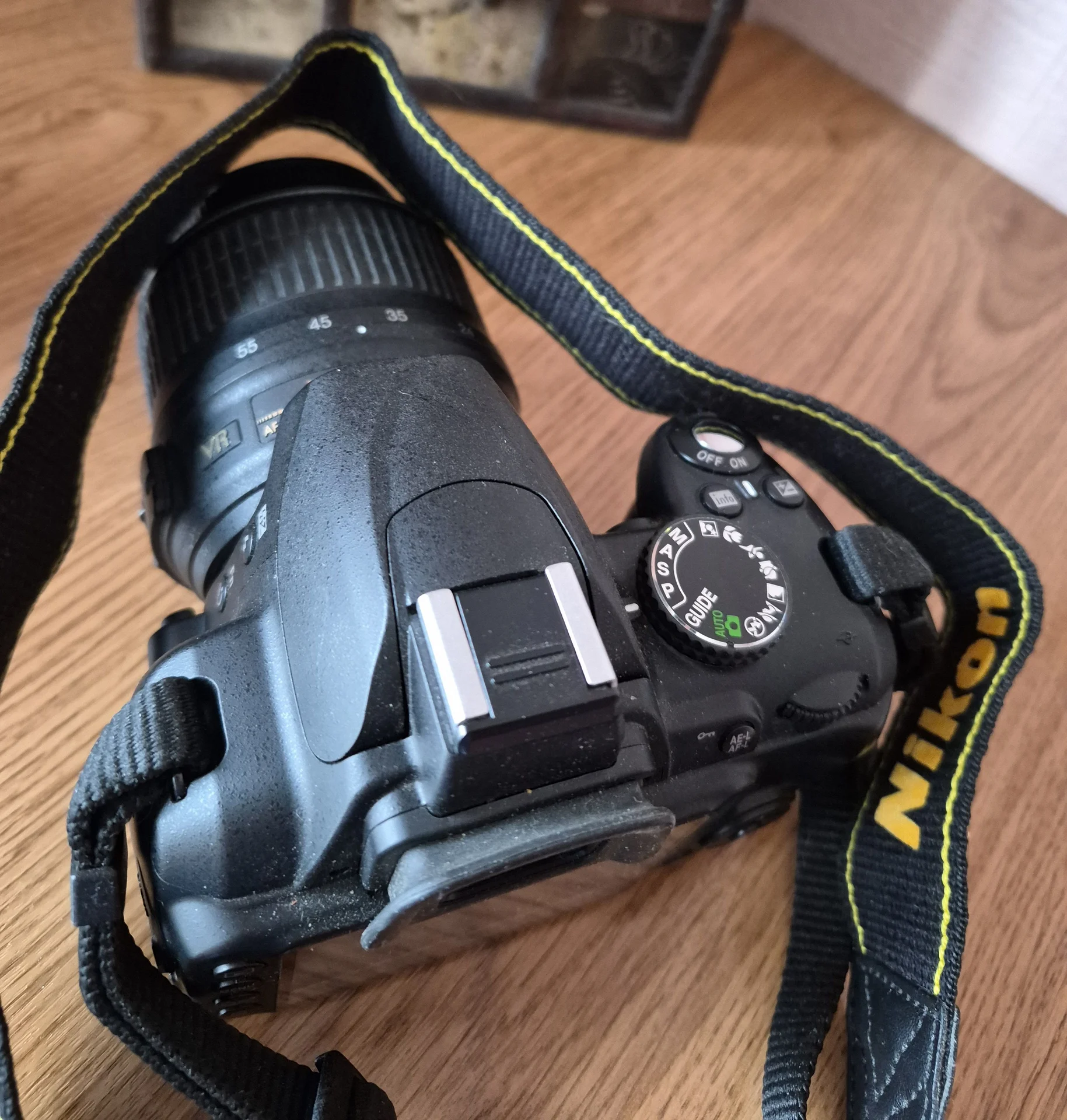 Фотокамера nikon d3000 kit 18-55 - миниатюра 9
