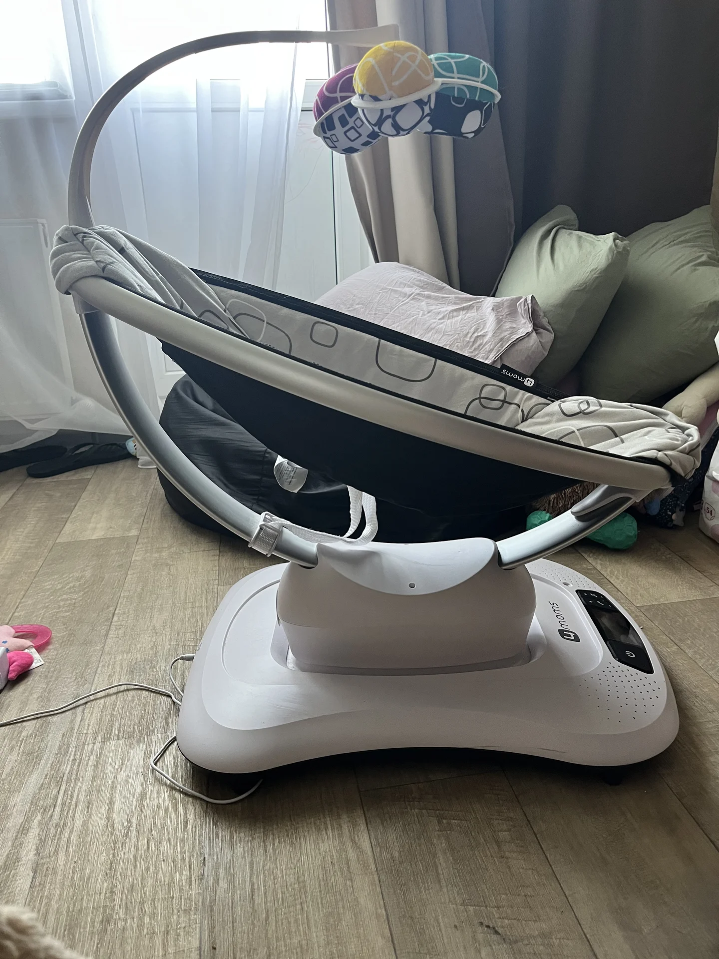 Детская качель 4moms mamaRoo 4 - миниатюра 2
