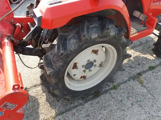 Мини-трактор KUBOTA X-20 - миниатюра 4