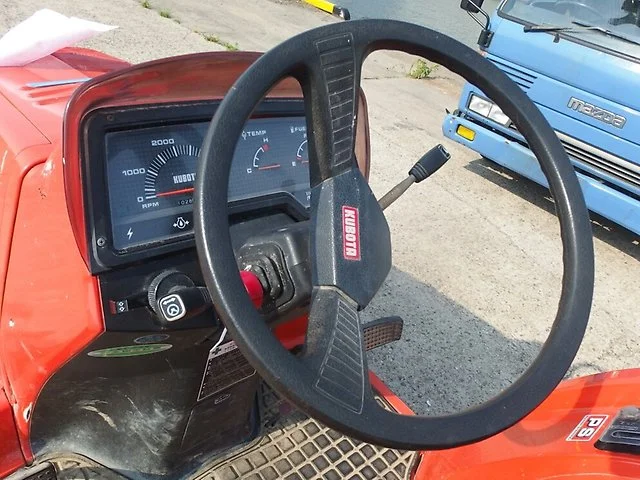 Мини-трактор KUBOTA X-20 - миниатюра 8