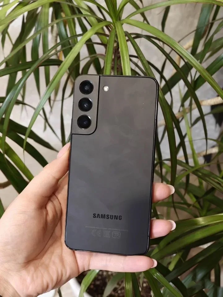 Samsung Galaxy S22, 8/256 ГБ, 2 SIM - миниатюра 2