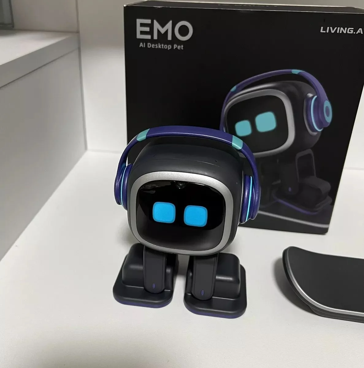 Умный робот EMO - изображение 1