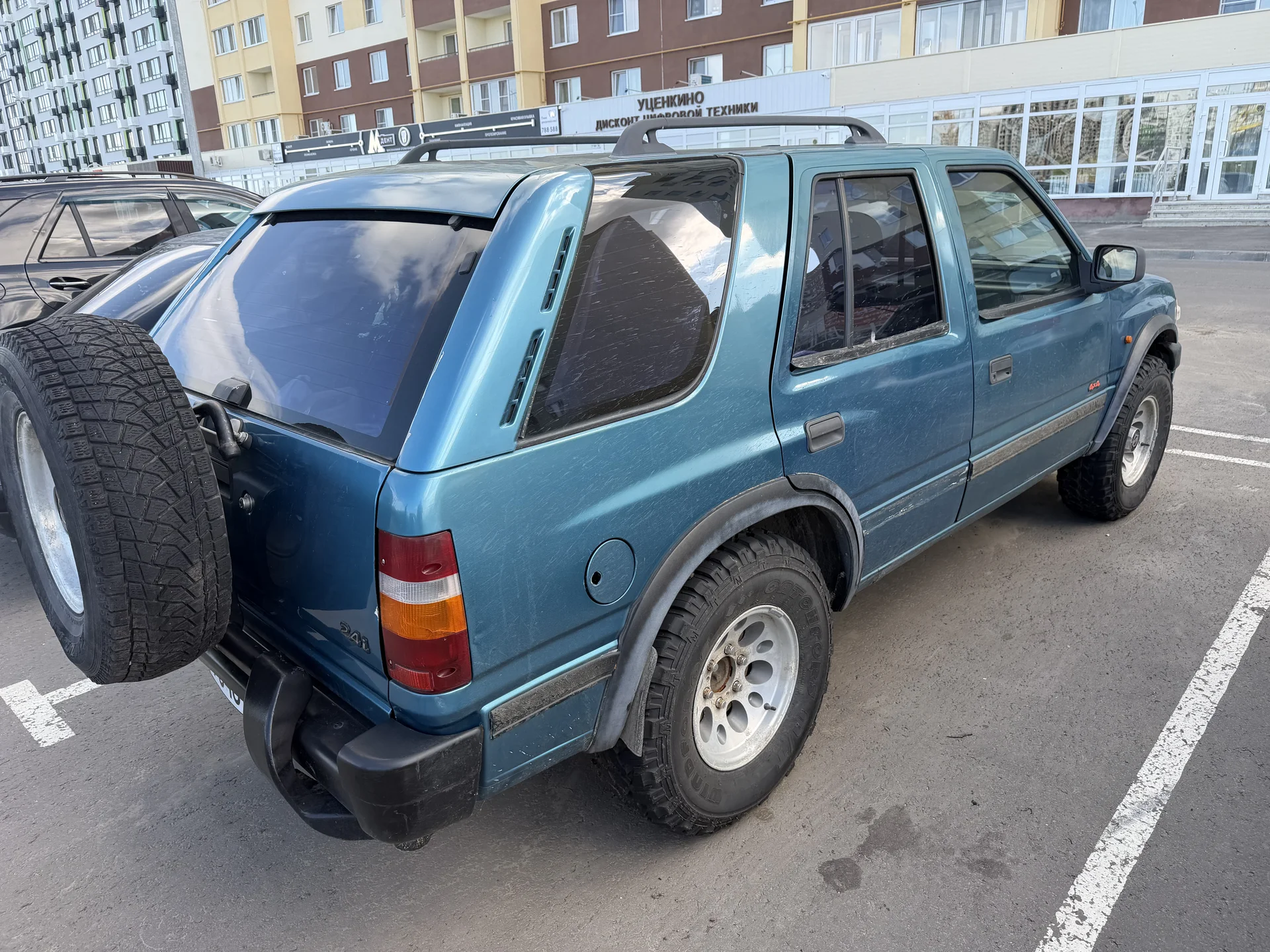 Opel Frontera 2.4 5 МКПП 1992 - миниатюра 4