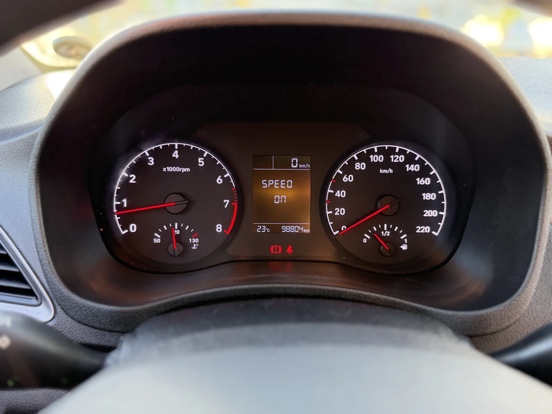 Hyundai Solaris 2018 1.4 6 МКПП - миниатюра 10