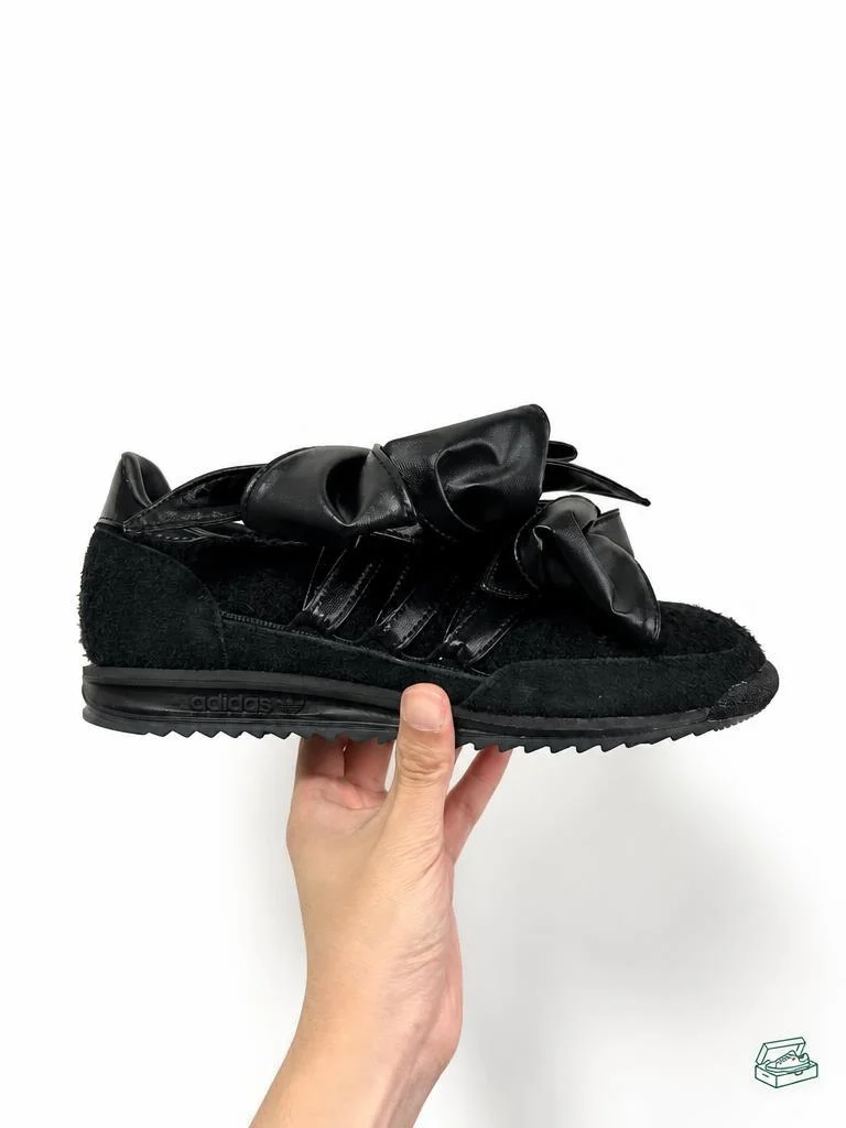 Adidas Originals × Caroline Hu - миниатюра 3