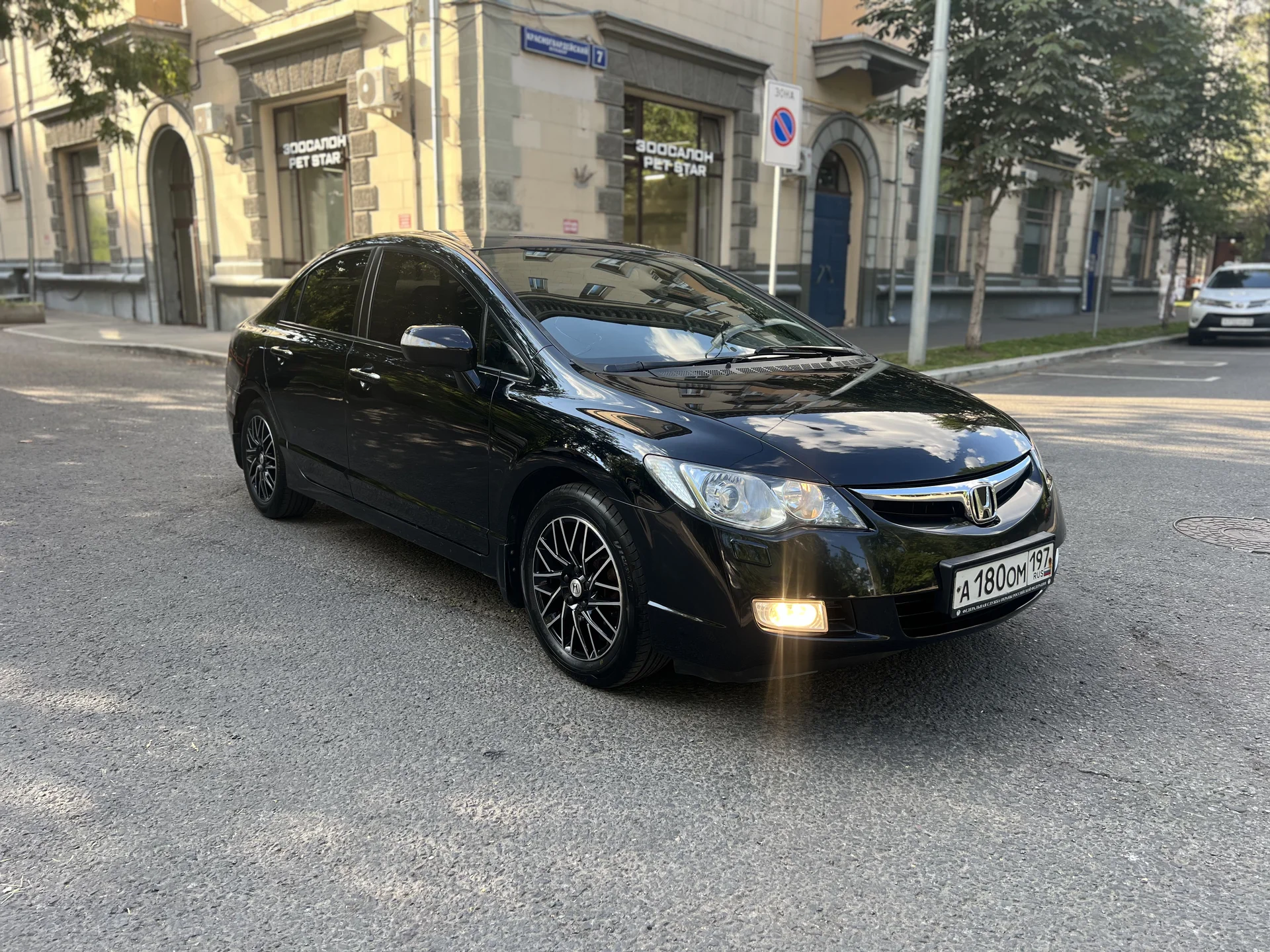 🚗 Honda Civic 2008, 1.8 АТ - изображение 1