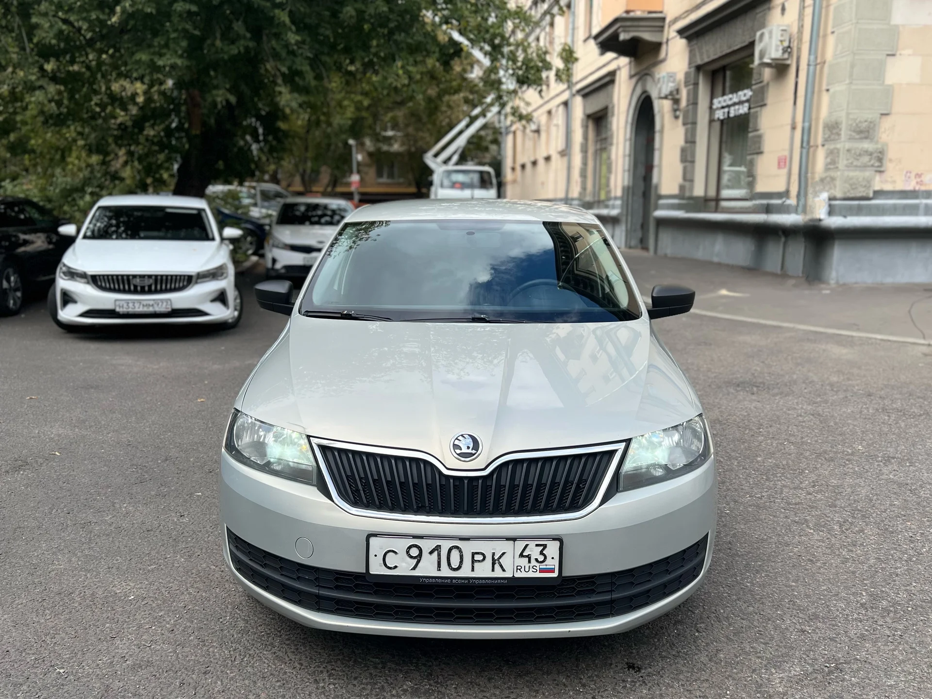 🚗 Škoda Rapid 2016, 1.6 MT - миниатюра 8