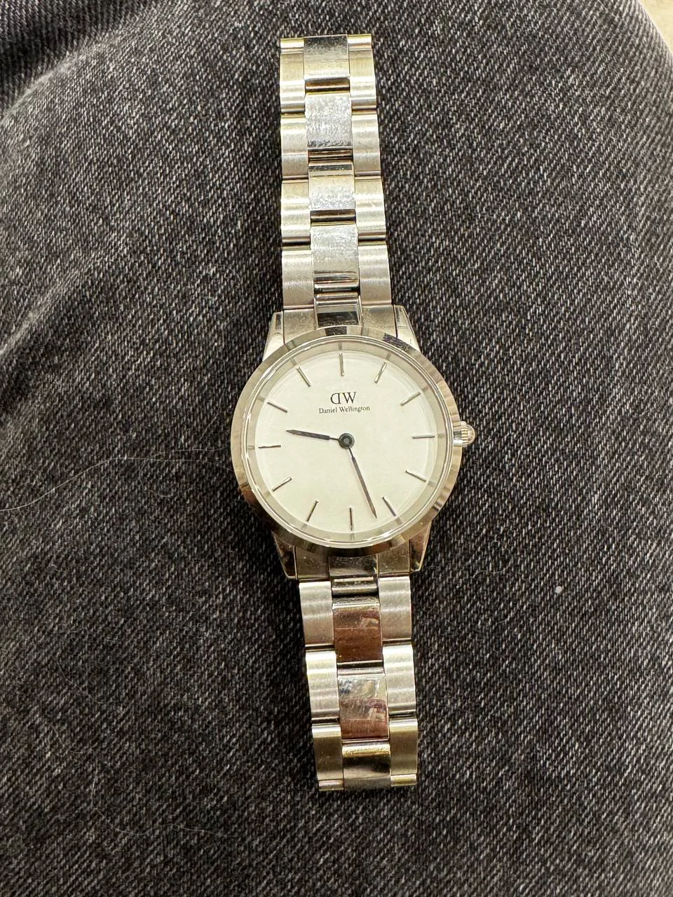 Часы Daniel Wellington - изображение 1