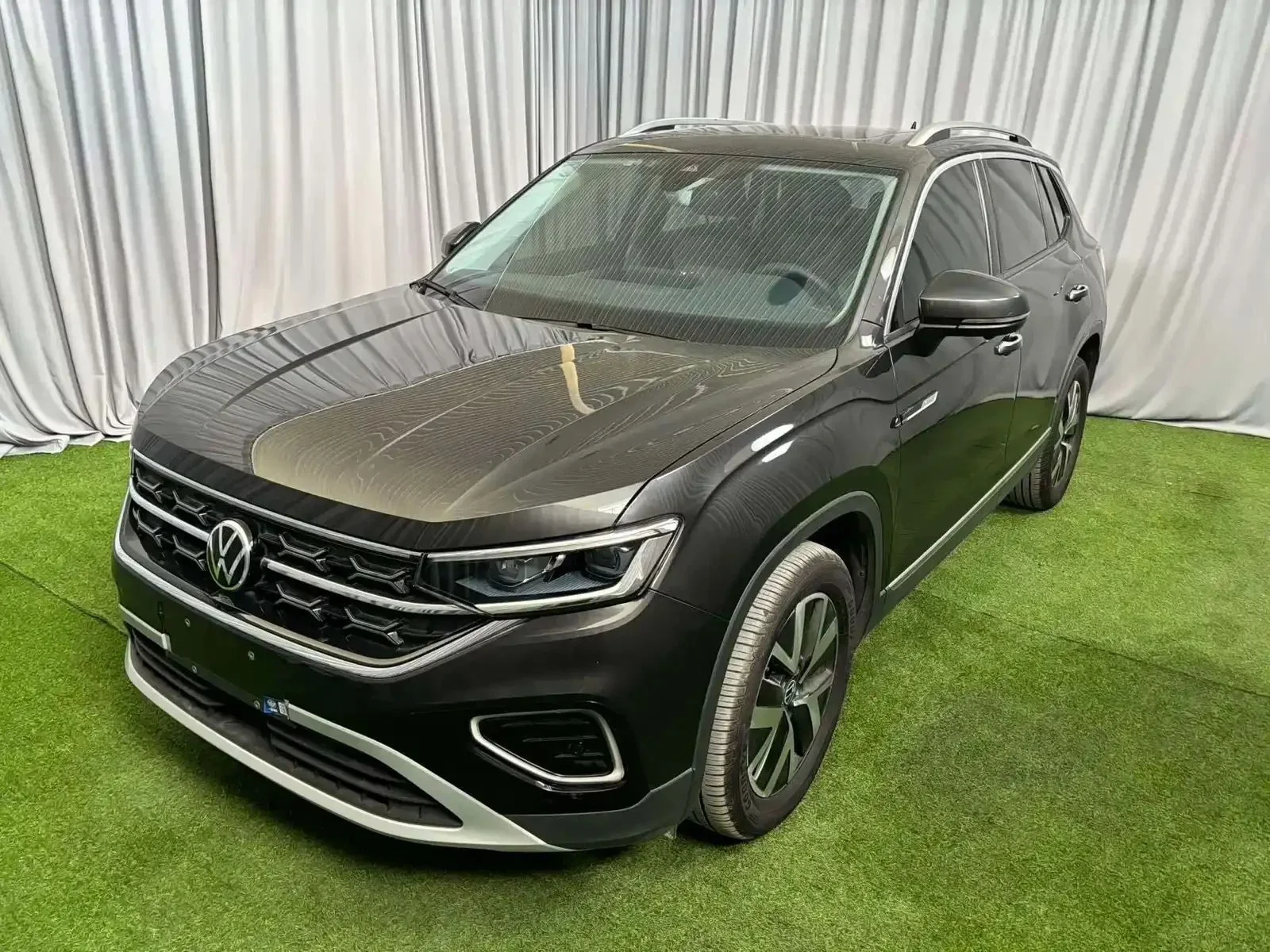 Volkswagen Tayron 2023 - изображение 1
